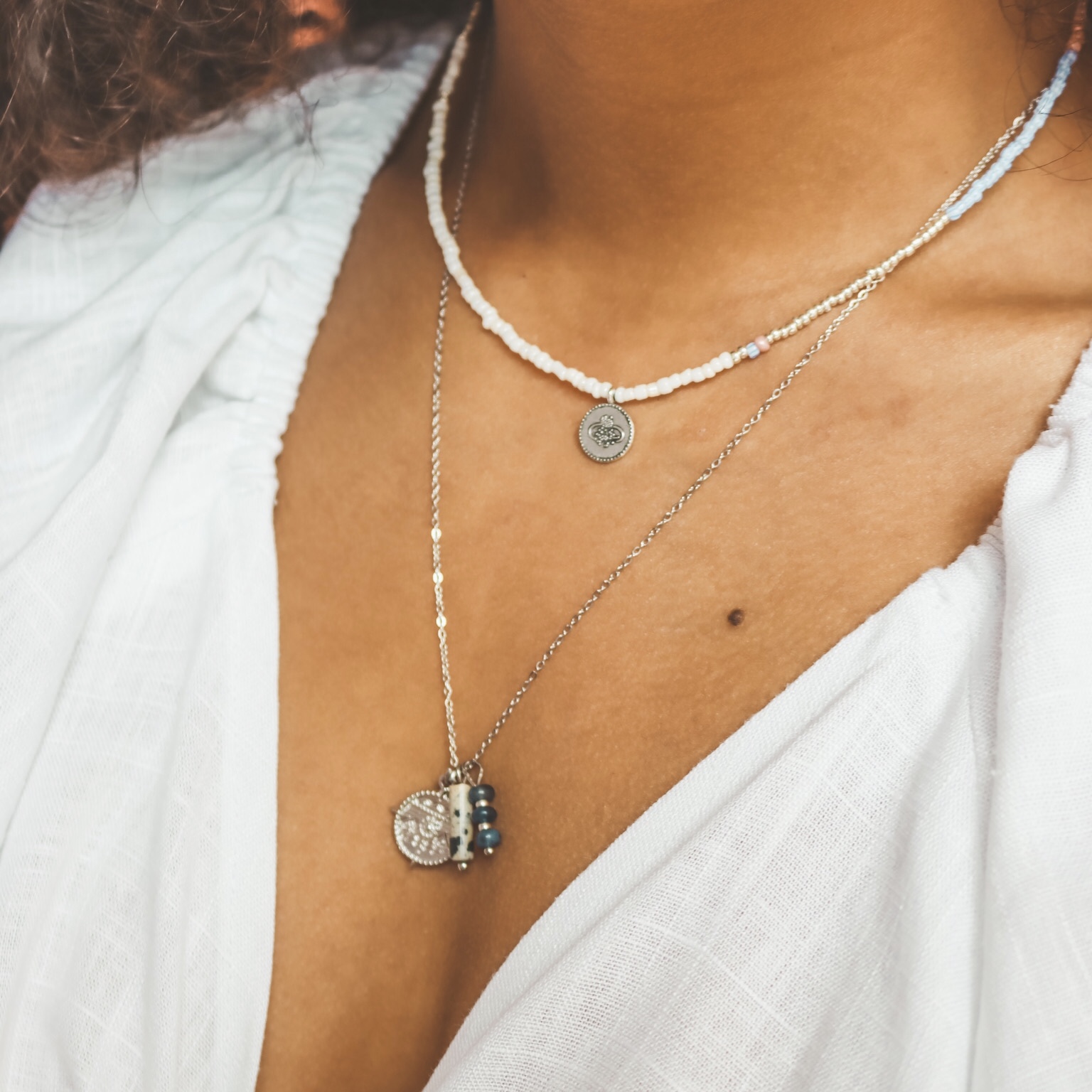 Fine jewelry: bead necklace silver 2